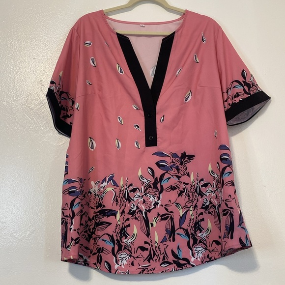 unkown Tops - Cute pink floral short sleeve Tunic Plus Curvy XL